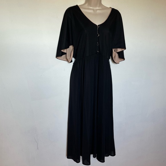 Dresses & Skirts - Vintage 70s Black Flutter Sleeve Dress